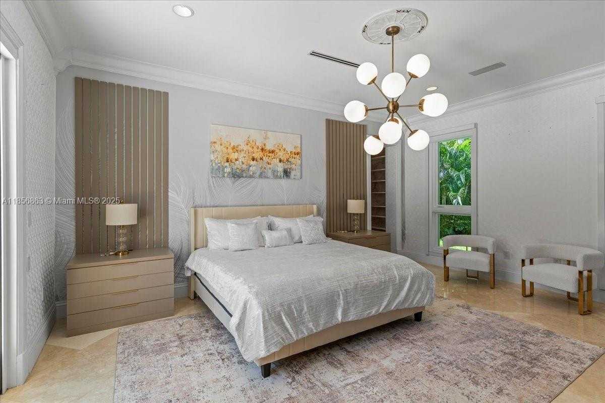 Small Image of 9400 OLD CUTLER RD, Coral Gables Number 33