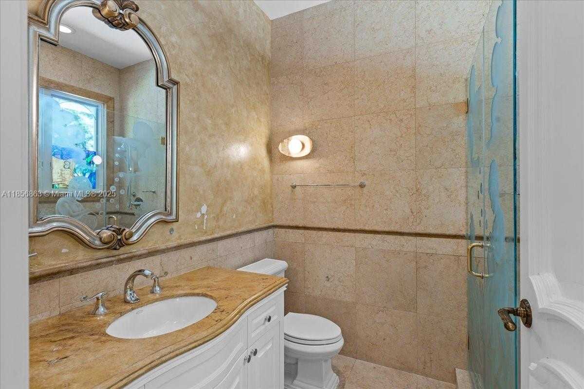 Small Image of 9400 OLD CUTLER RD, Coral Gables Number 39
