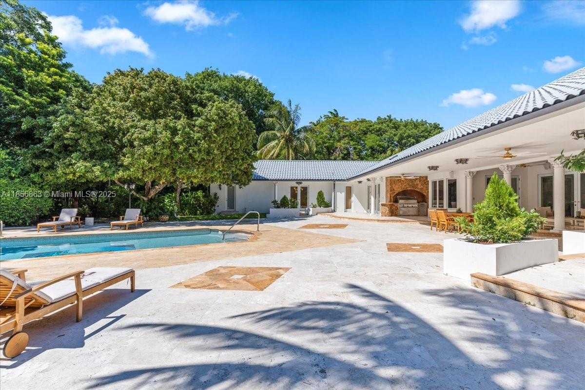 Small Image of 9400 OLD CUTLER RD, Coral Gables Number 51