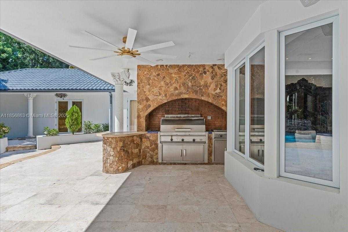 Small Image of 9400 OLD CUTLER RD, Coral Gables Number 55