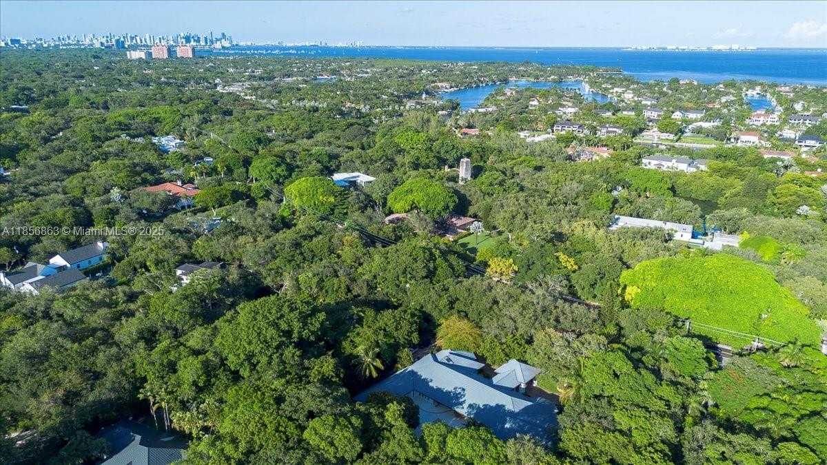 Small Image of 9400 OLD CUTLER RD, Coral Gables Number 64