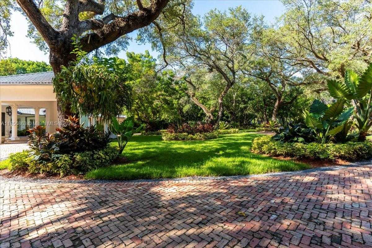 Small Image of 9400 OLD CUTLER RD, Coral Gables Number 8