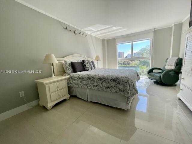 Small Image of 9721 EAST BAY HARBOR DR #4D, Bay Harbor Islands Number 13