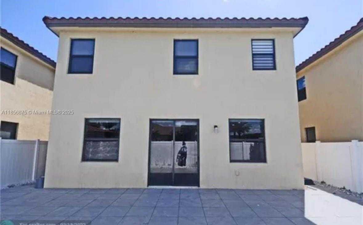 Small Image of Hialeah Number 31