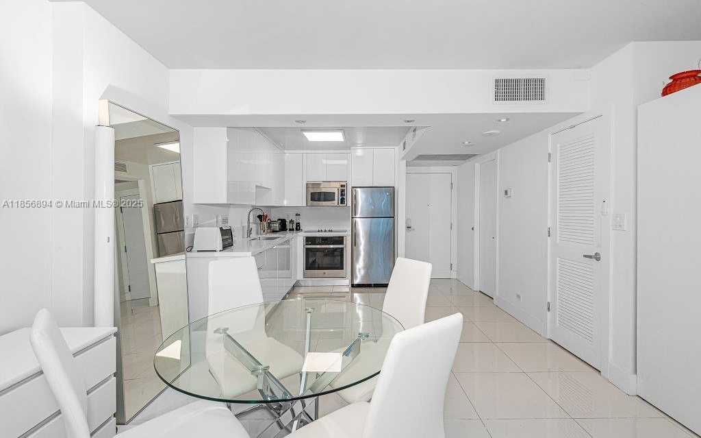 Small Image of 2301 COLLINS AVE #841, Miami Beach Number 14