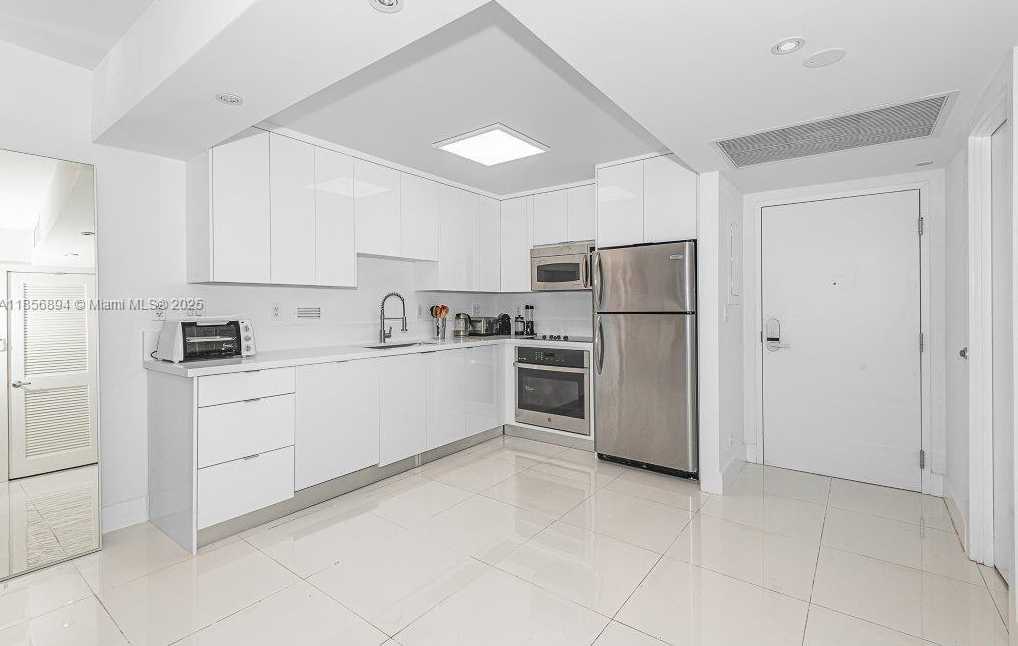 Small Image of 2301 COLLINS AVE #841, Miami Beach Number 15