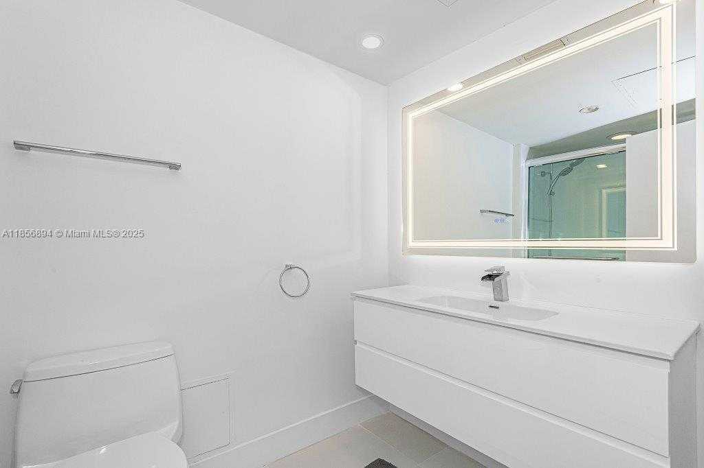 Small Image of 2301 COLLINS AVE #841, Miami Beach Number 24