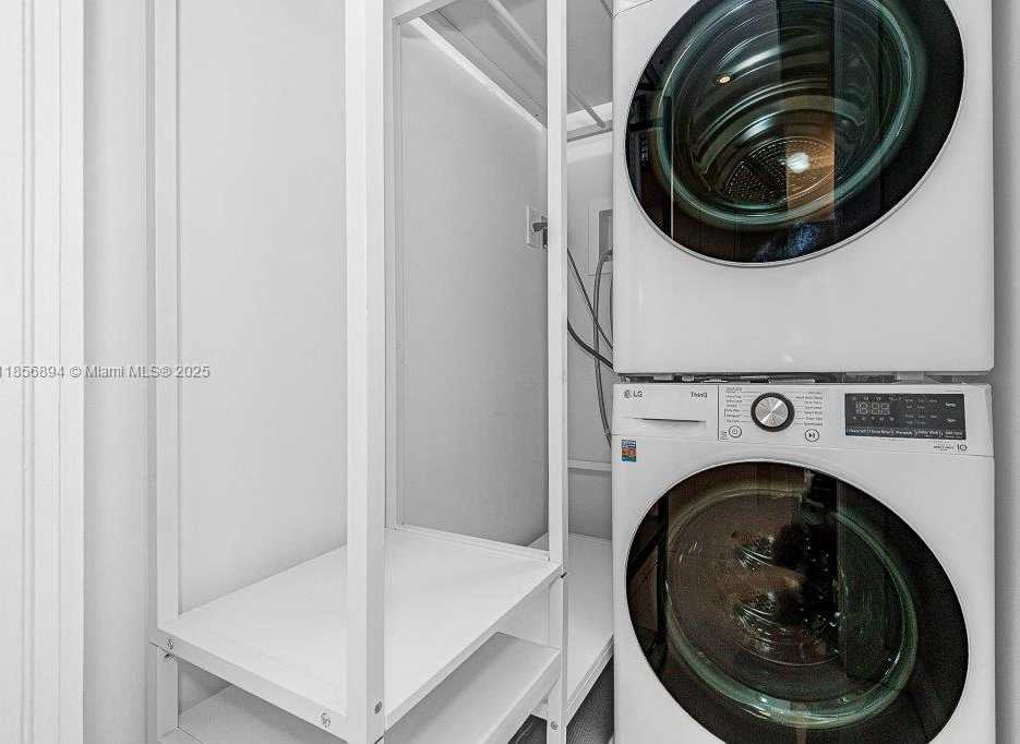 Small Image of 2301 COLLINS AVE #841, Miami Beach Number 26