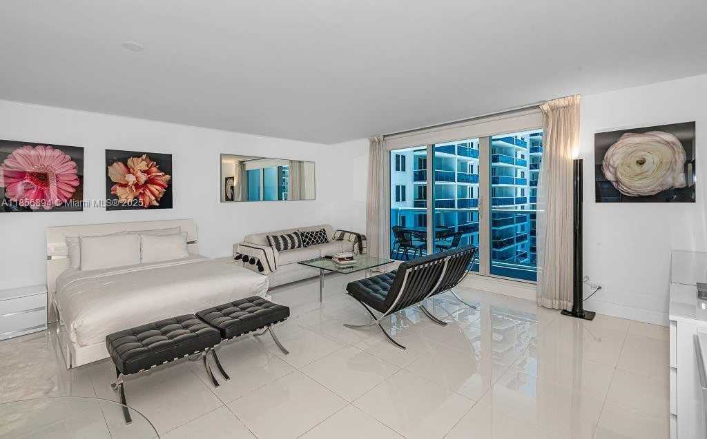 Small Image of 2301 COLLINS AVE #841, Miami Beach Number 4