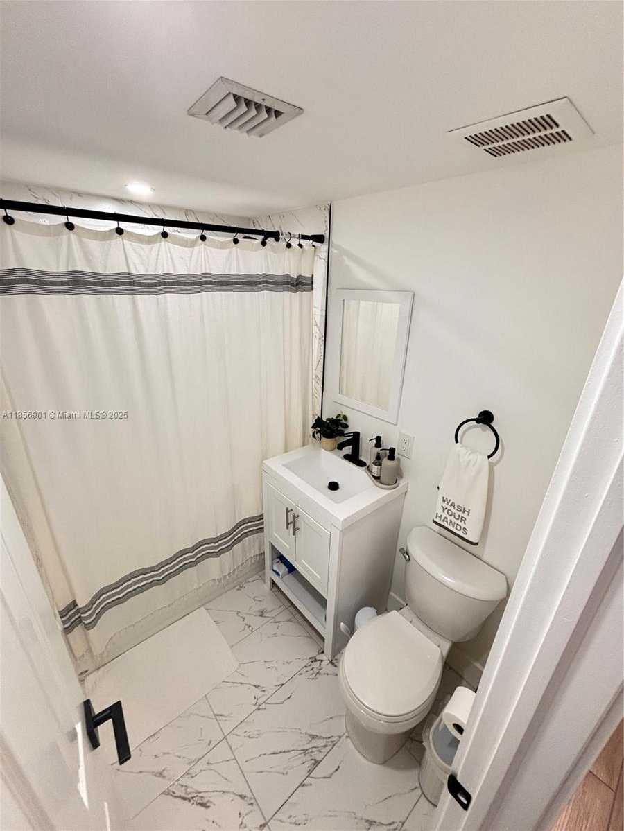 Small Image of 3100 NORTH WEST 95TH TER, Miami Number 6