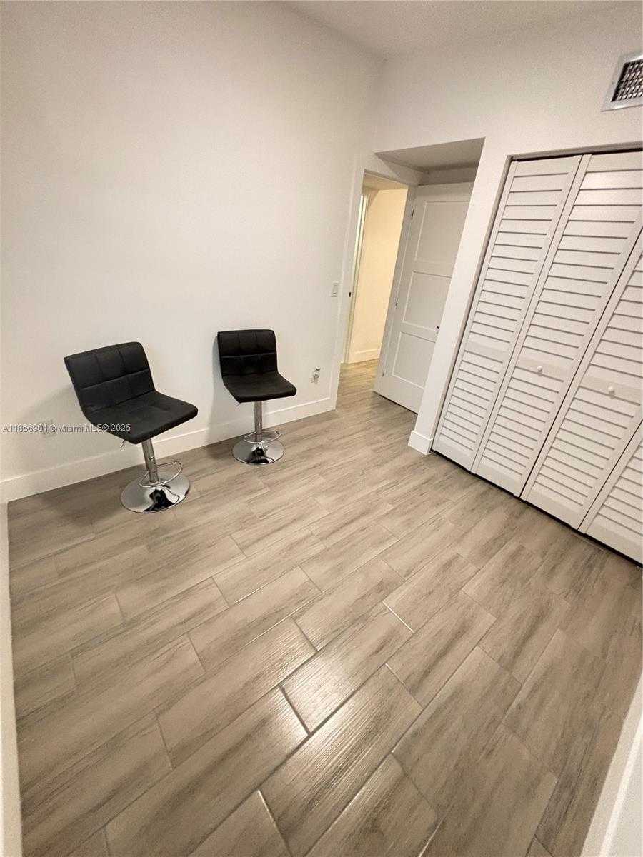 Small Image of 3100 NORTH WEST 95TH TER, Miami Number 8