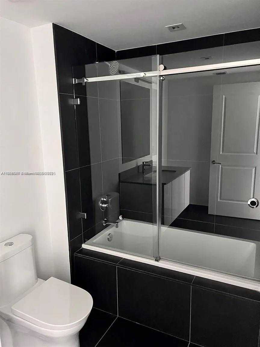 Small Image of 1600 NORTH EAST 1ST AVE #3407, Miami Number 21