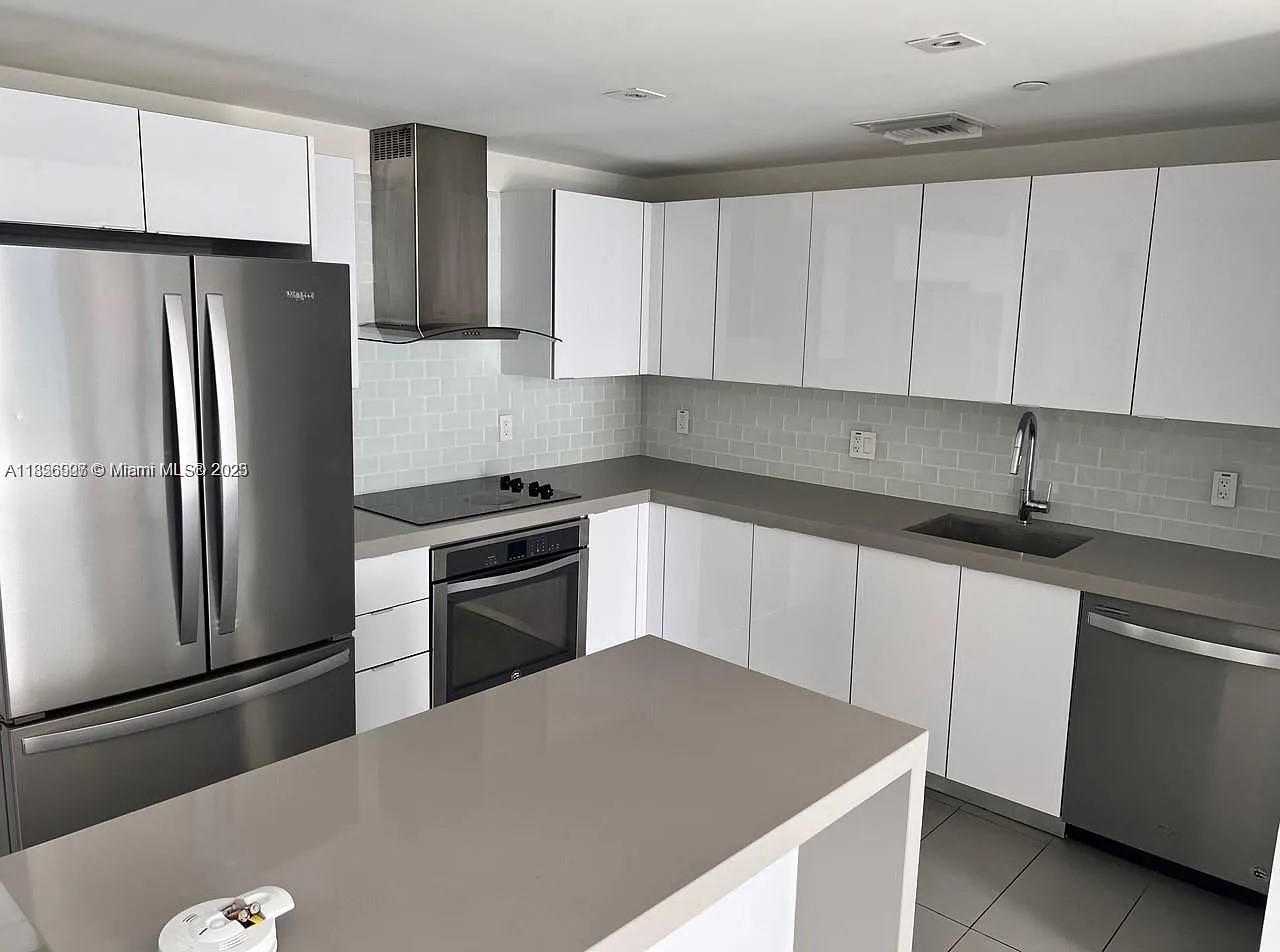 Small Image of 1600 NORTH EAST 1ST AVE #3407, Miami Number 24