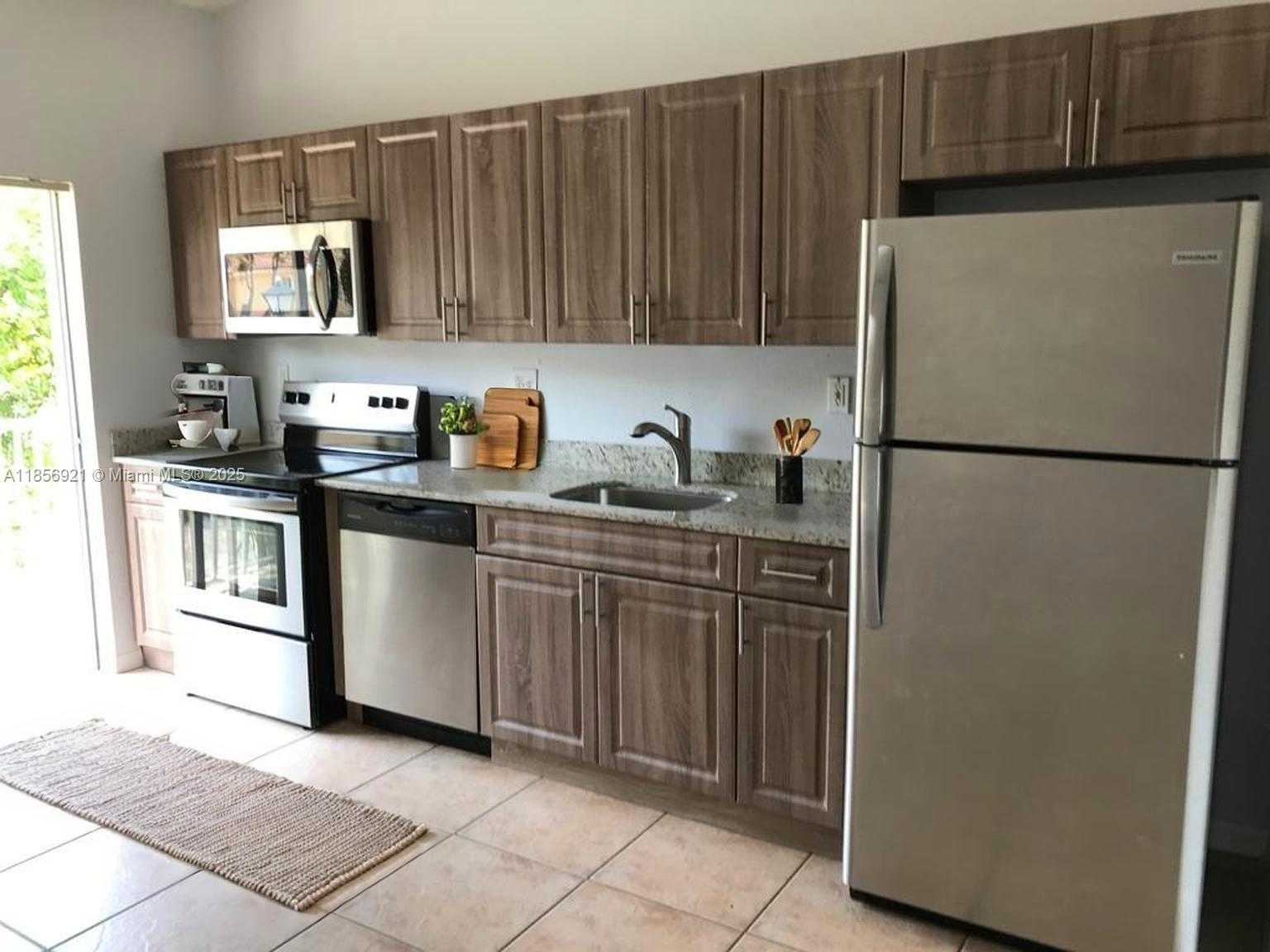 Small Image of 6972 NORTH WEST 179TH ST #209-4, Hialeah Number 5