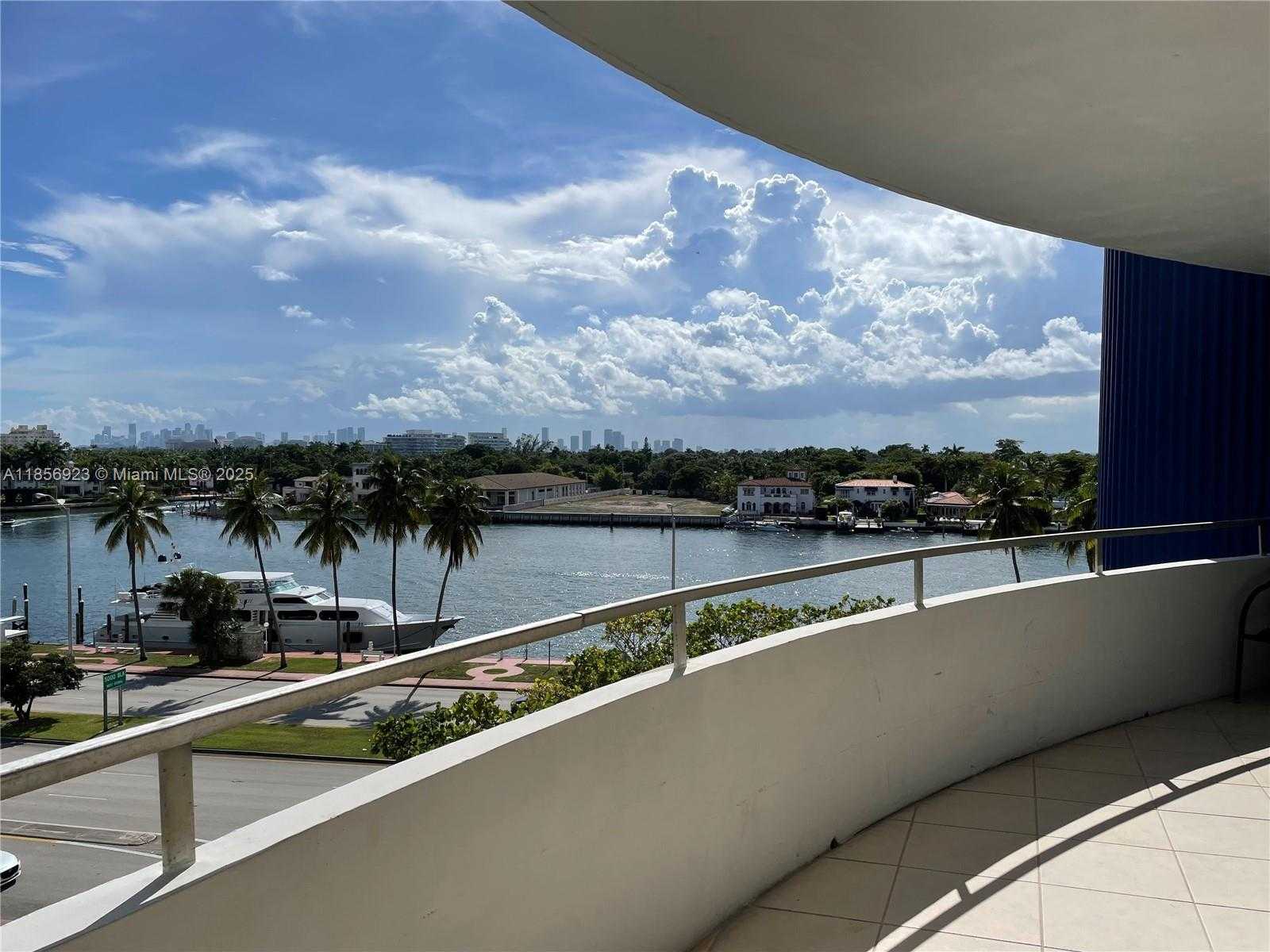 Small Image of 5151 COLLINS AVE #624, Miami Beach Number 4