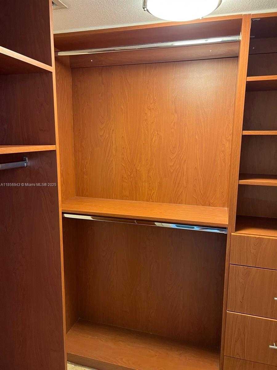 Small Image of 2501 SOUTH OCEAN DR #1112, Hollywood Number 11