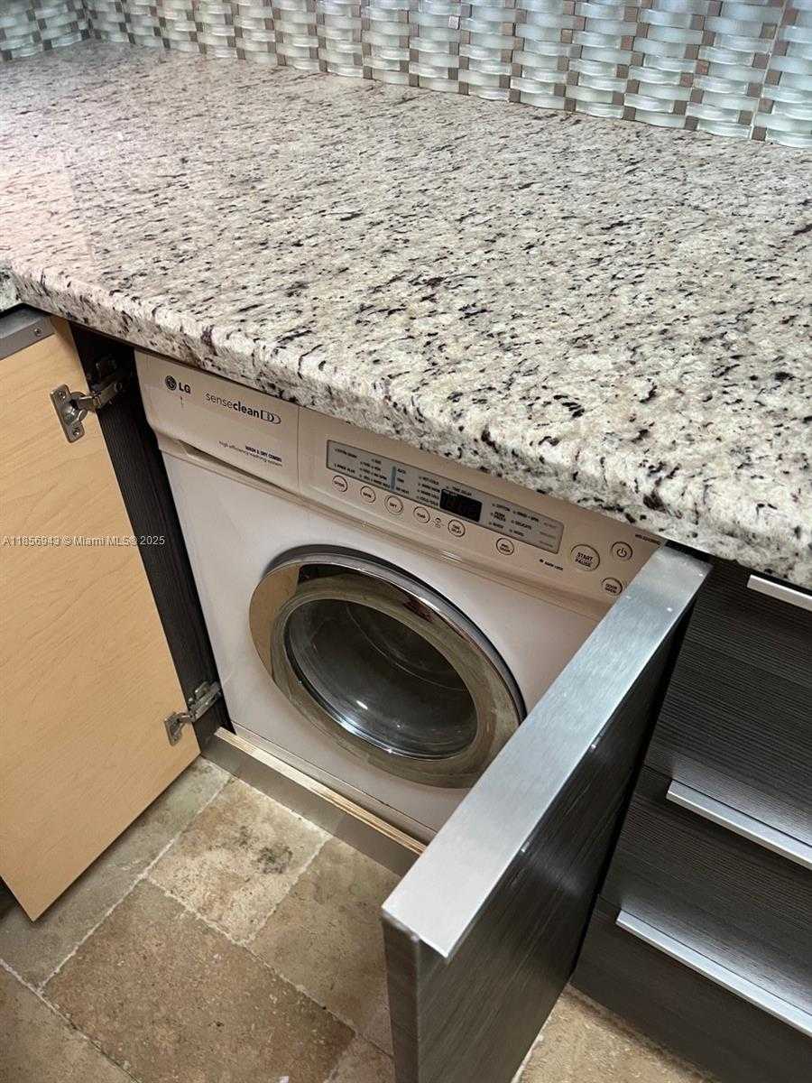 Small Image of 2501 SOUTH OCEAN DR #1112, Hollywood Number 5