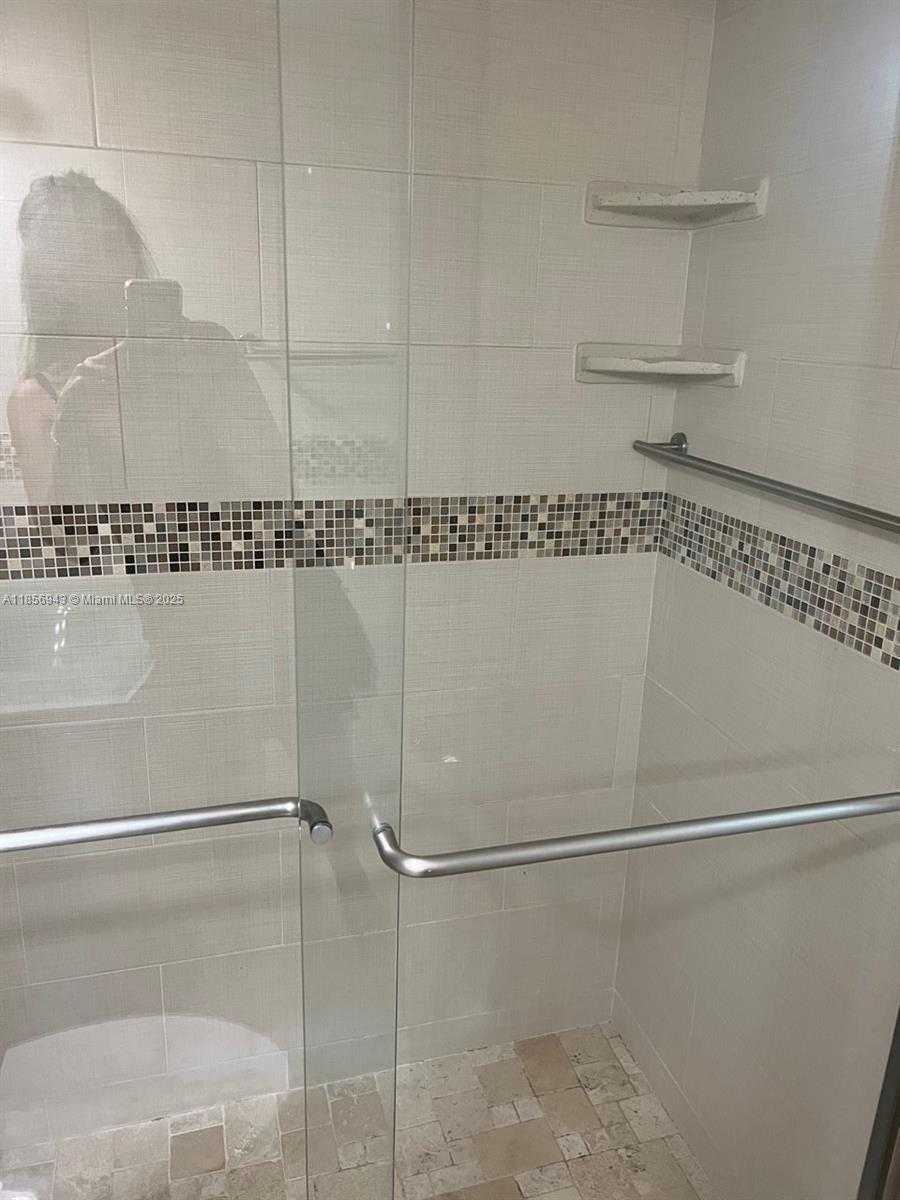 Small Image of 2501 SOUTH OCEAN DR #1112, Hollywood Number 6