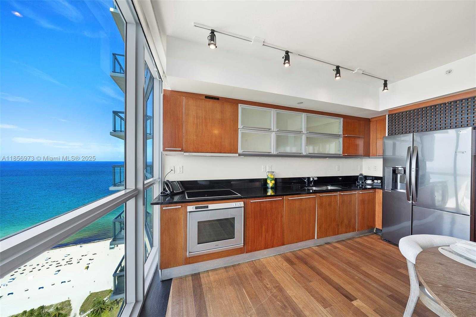 Small Image of 101 20TH ST #3803, Miami Beach Number 12