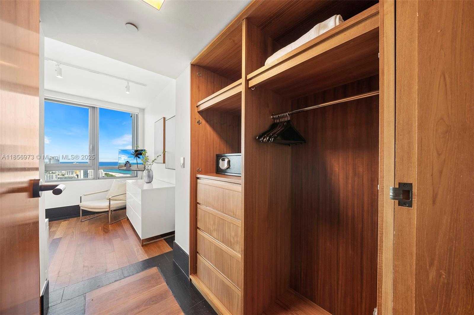 Small Image of 101 20TH ST #3803, Miami Beach Number 35