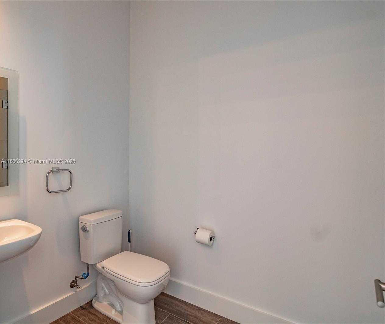 Small Image of 2900 NORTH EAST 7TH AVE #LPH-4505, Miami Number 13