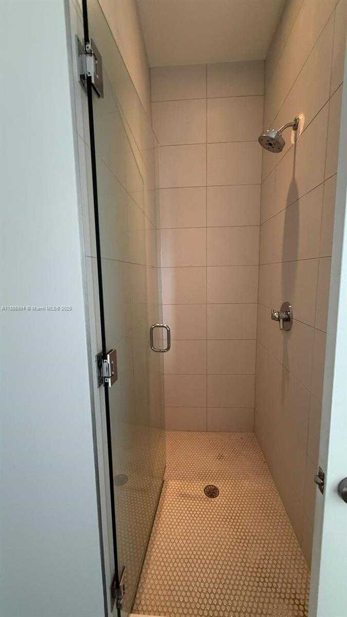 Small Image of 2900 NORTH EAST 7TH AVE #LPH-4505, Miami Number 35