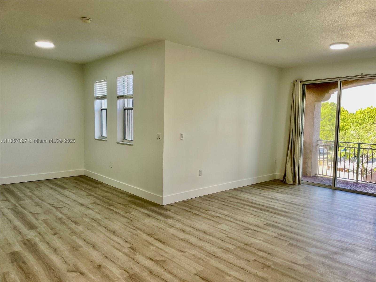 Small Image of 6420 NORTH WEST 114TH AVE #1333, Doral Number 10
