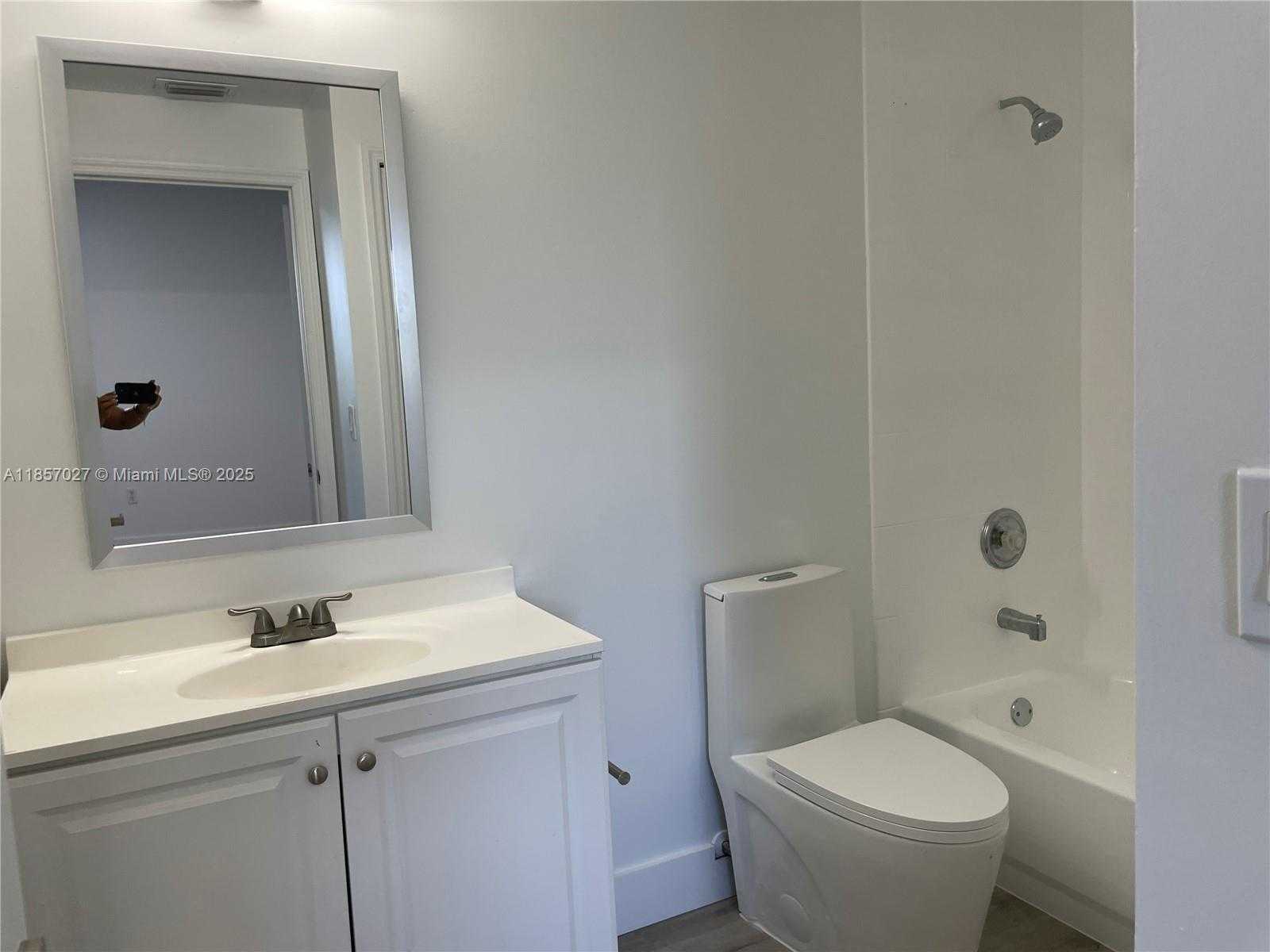 Small Image of 6420 NORTH WEST 114TH AVE #1333, Doral Number 20