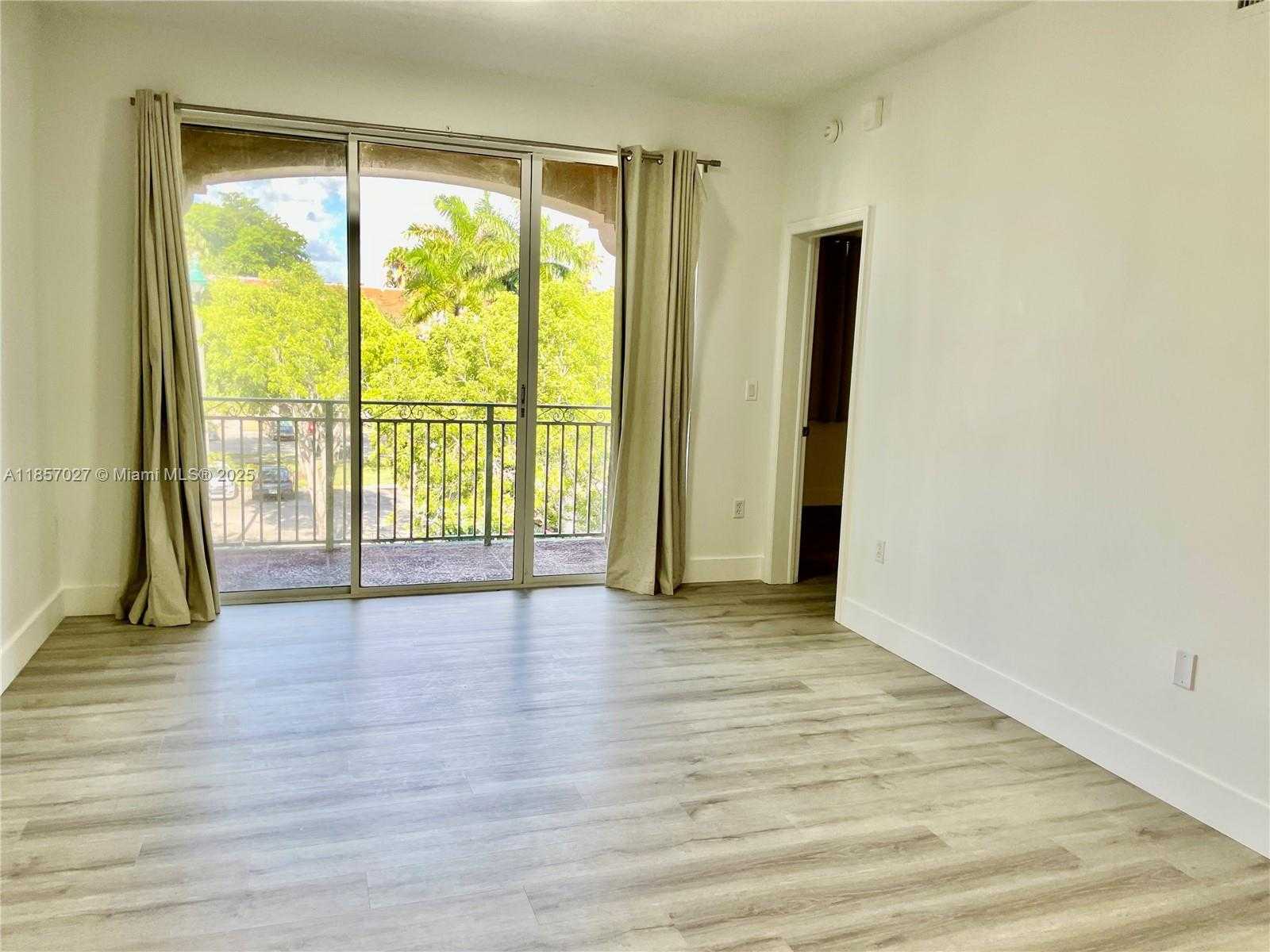 Small Image of 6420 NORTH WEST 114TH AVE #1333, Doral Number 27