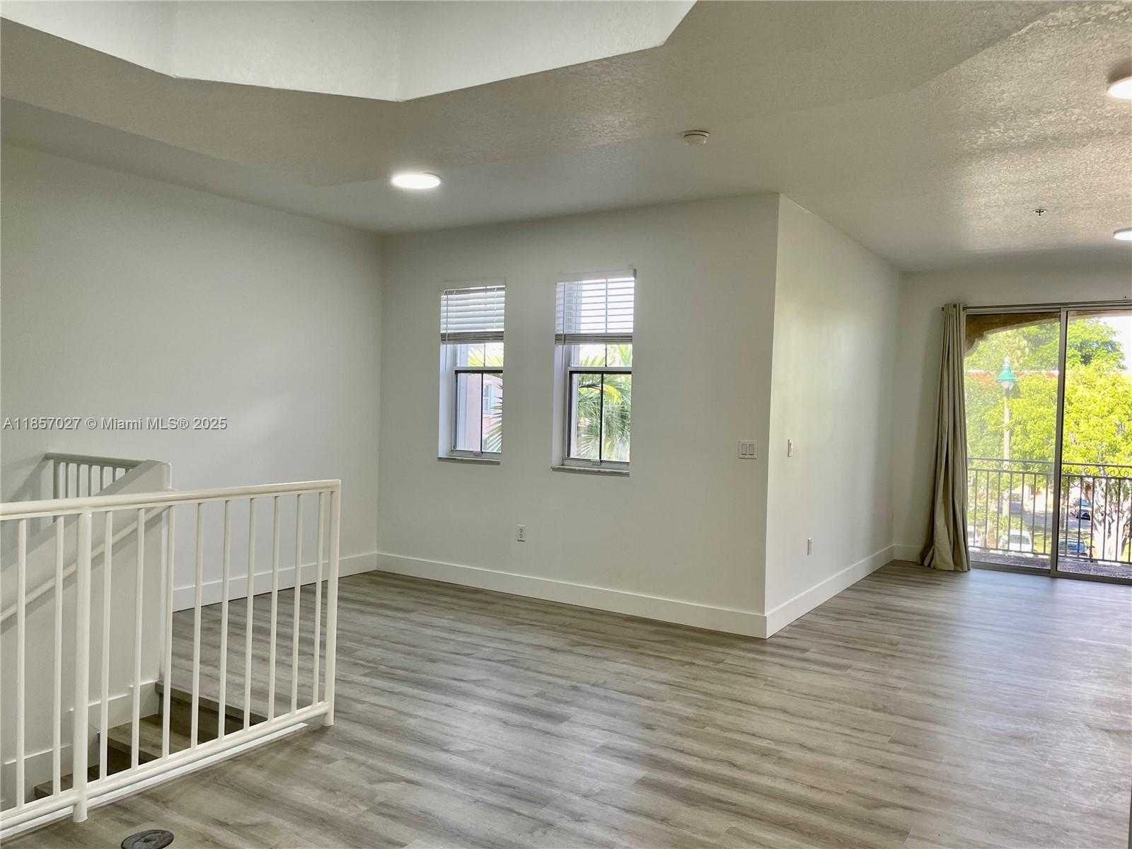Small Image of 6420 NORTH WEST 114TH AVE #1333, Doral Number 8