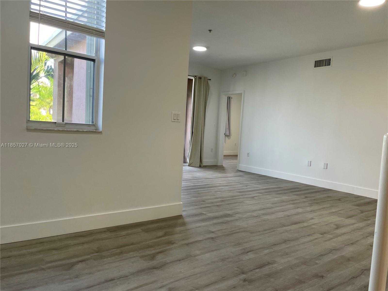Small Image of 6420 NORTH WEST 114TH AVE #1333, Doral Number 9