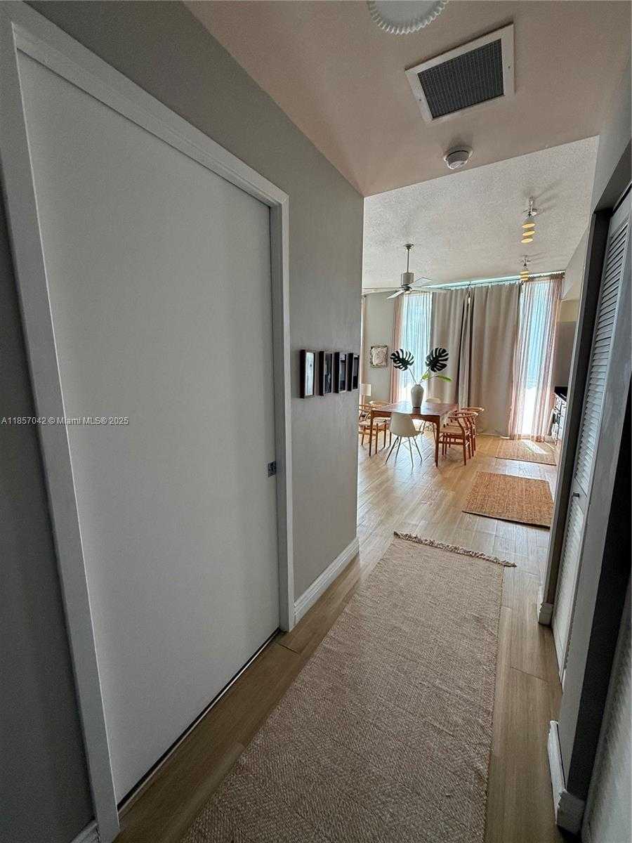 Small Image of 3470 EAST COAST AVE #H2008, Miami Number 17