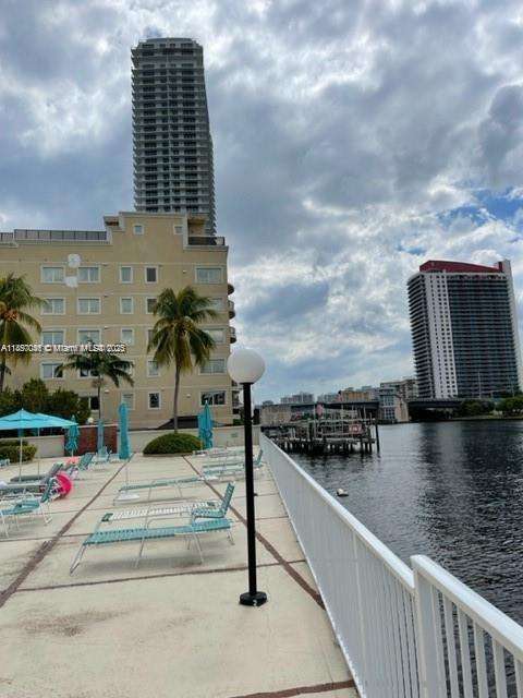 Small Image of 3800 SOUTH OCEAN DR #1725, Hollywood Number 16