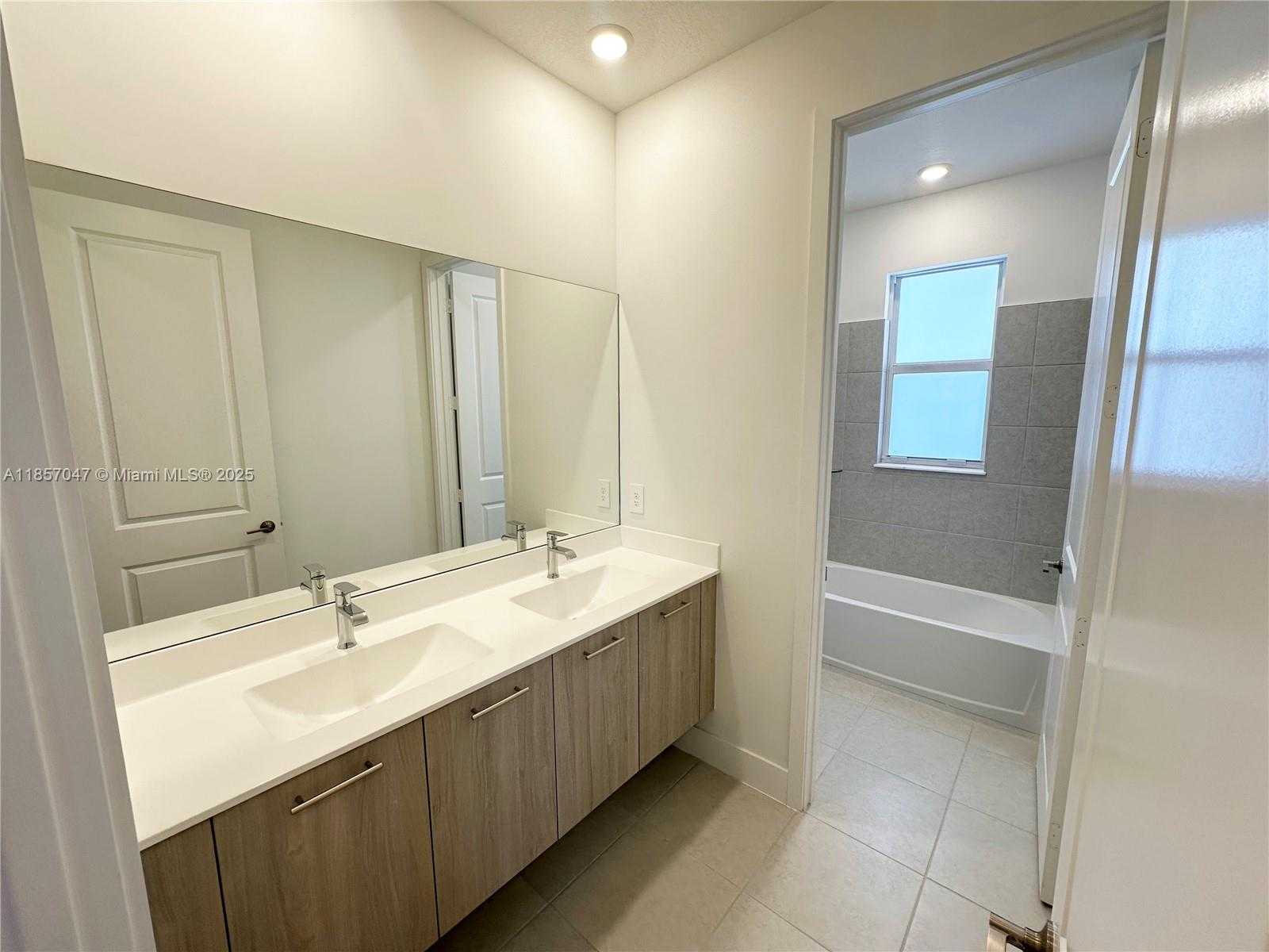 Small Image of 12308 SOUTH WEST 43RD ST, Davie Number 28