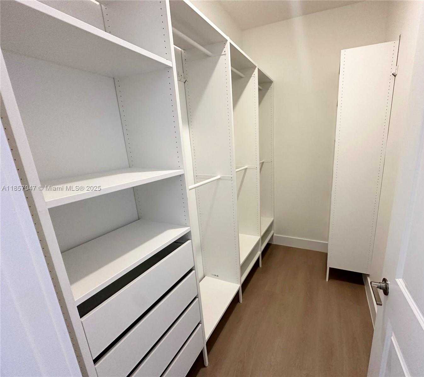 Small Image of 12308 SOUTH WEST 43RD ST, Davie Number 30