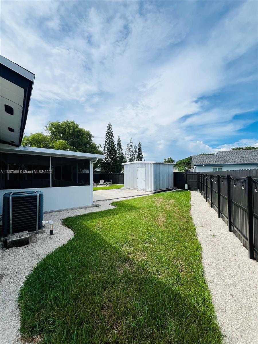 Small Image of 1707 SOUTH CURLEW LN, Homestead Number 3