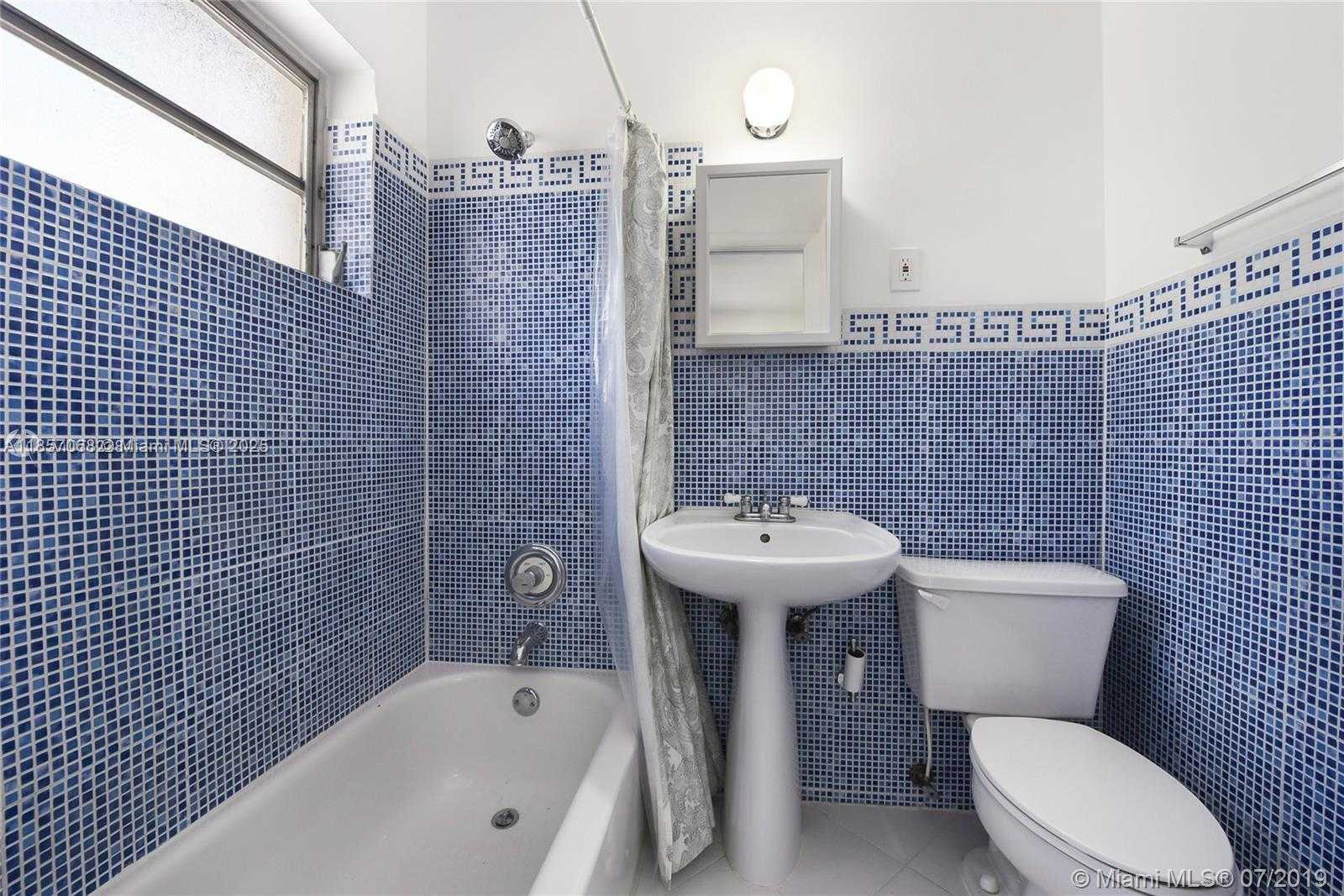 Small Image of 345 MICHIGAN AVE #17, Miami Beach Number 8