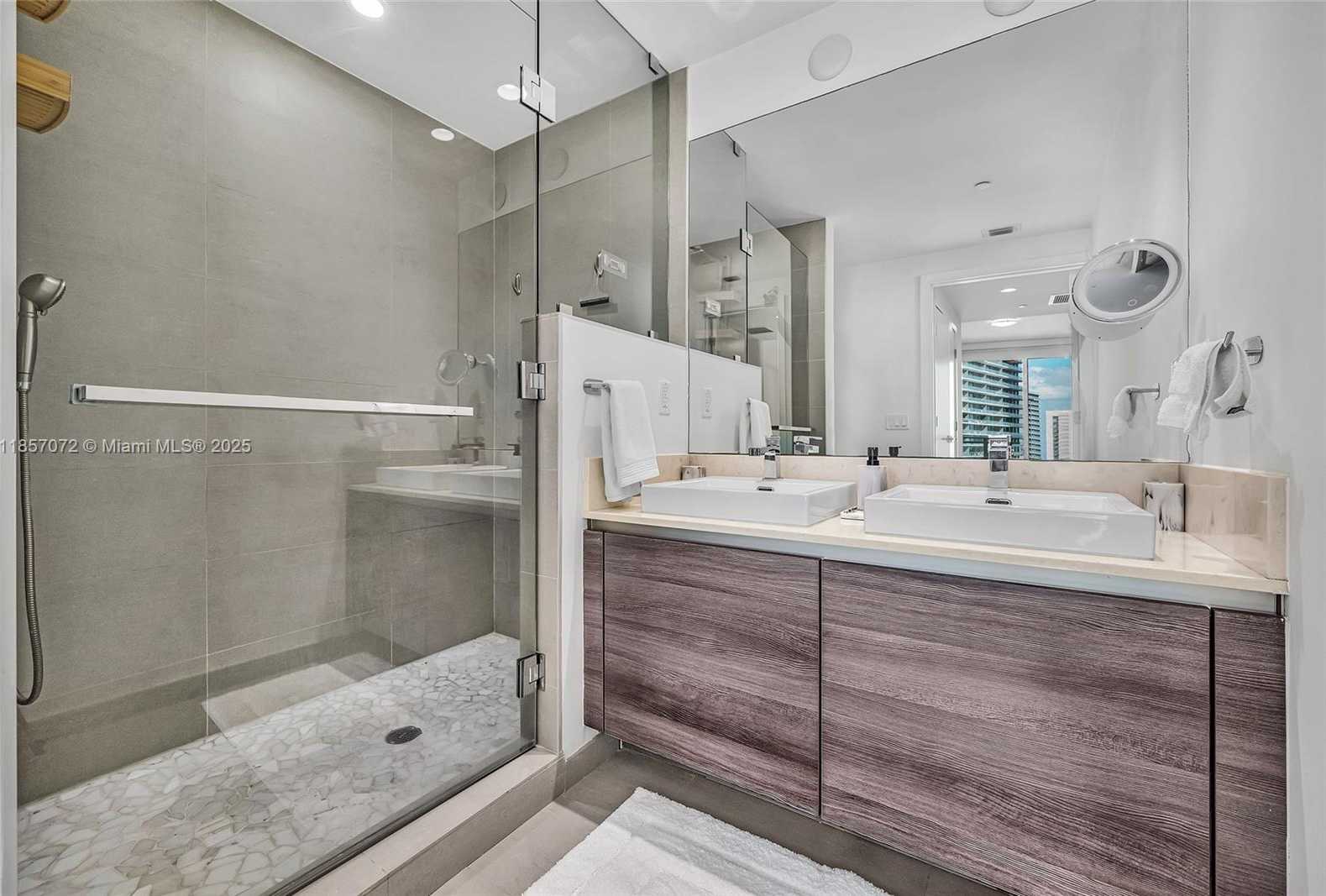 Small Image of 1080 BRICKELL AVE #1601, Miami Number 25