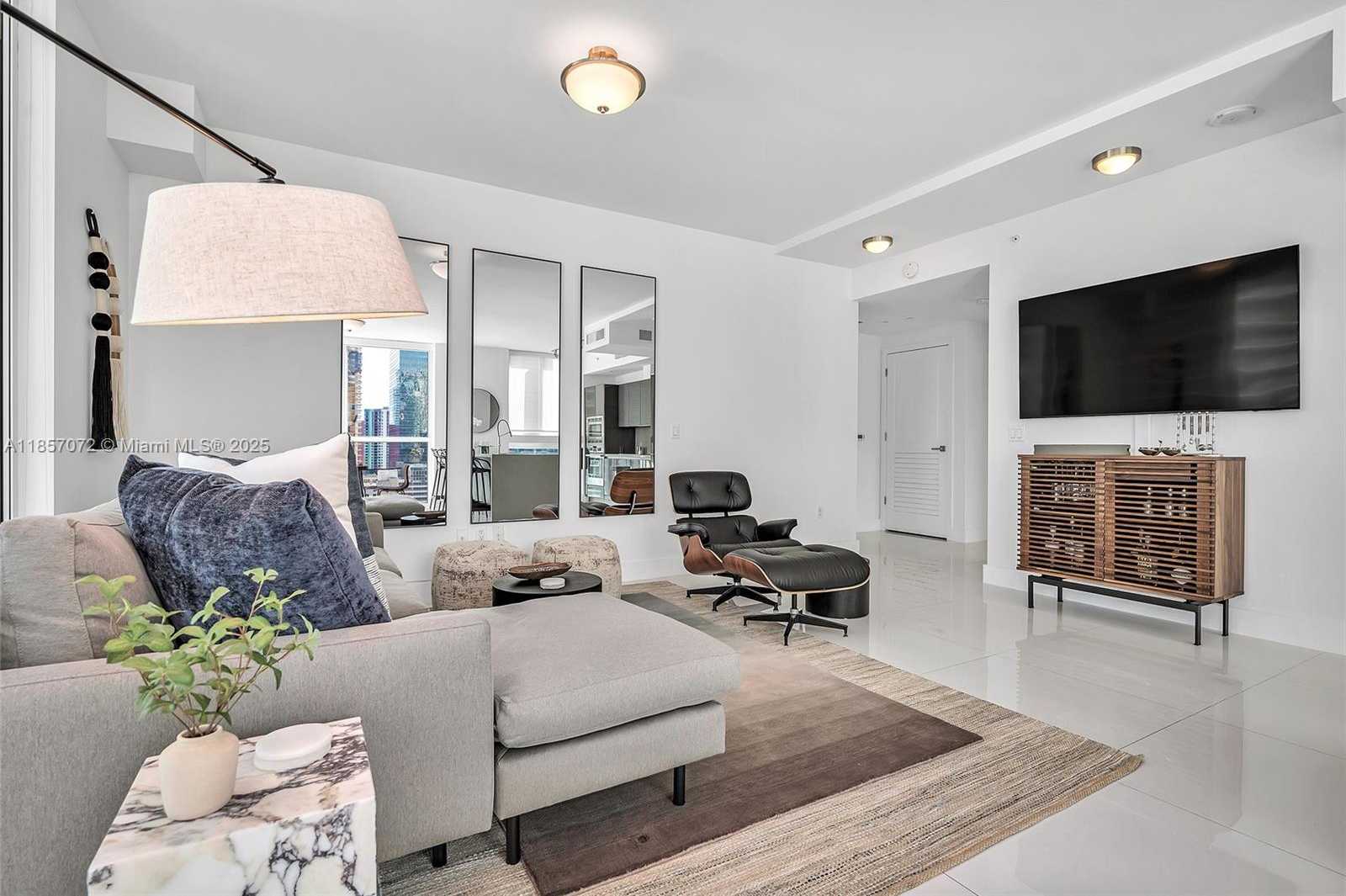 Small Image of 1080 BRICKELL AVE #1601, Miami Number 4