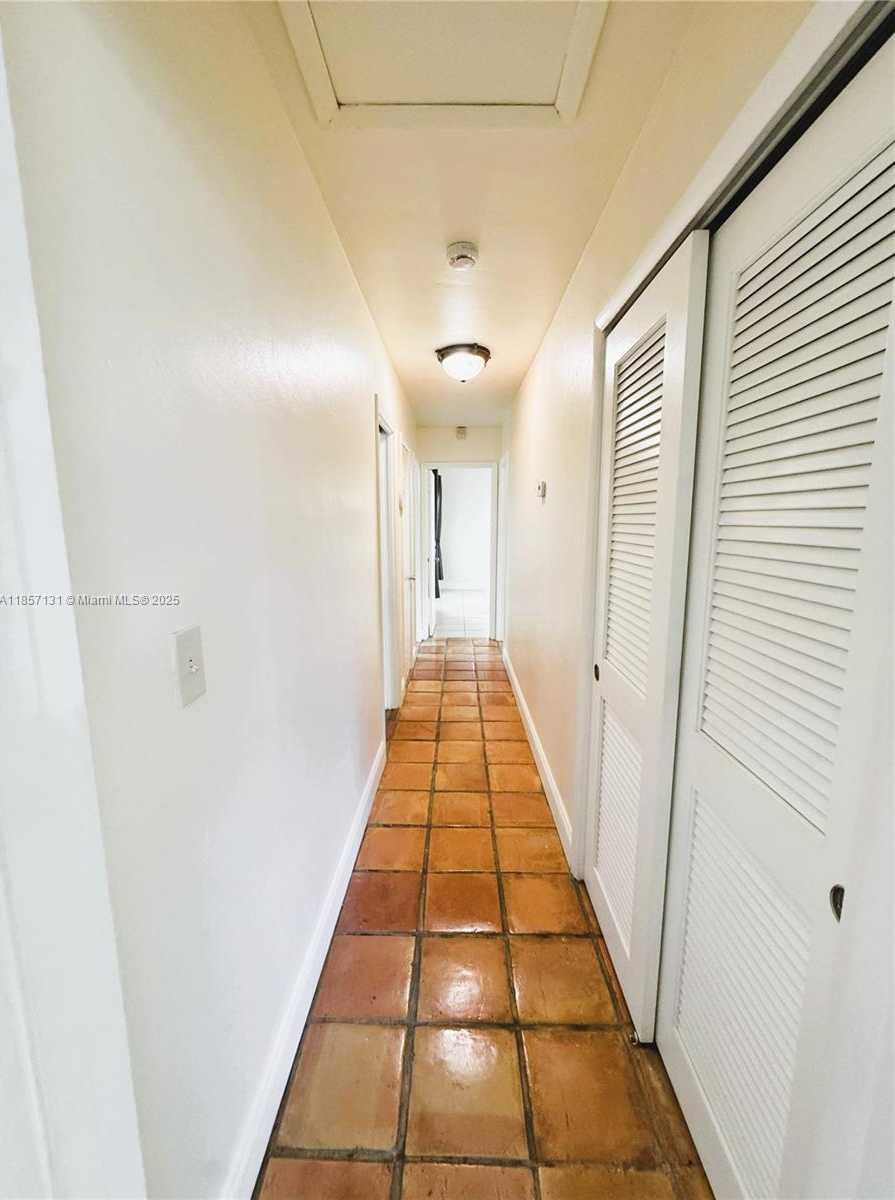 Small Image of 7485 SOUTH WEST 126TH ST, Pinecrest Number 12