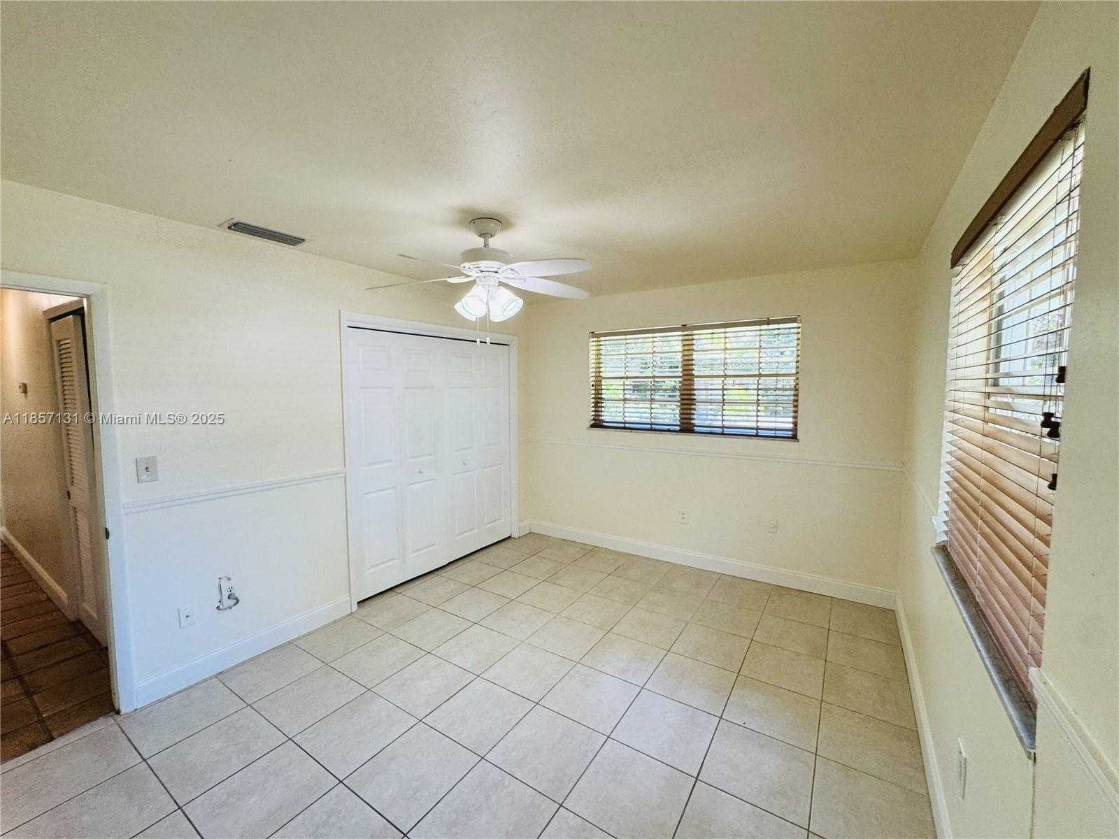 Small Image of 7485 SOUTH WEST 126TH ST, Pinecrest Number 15