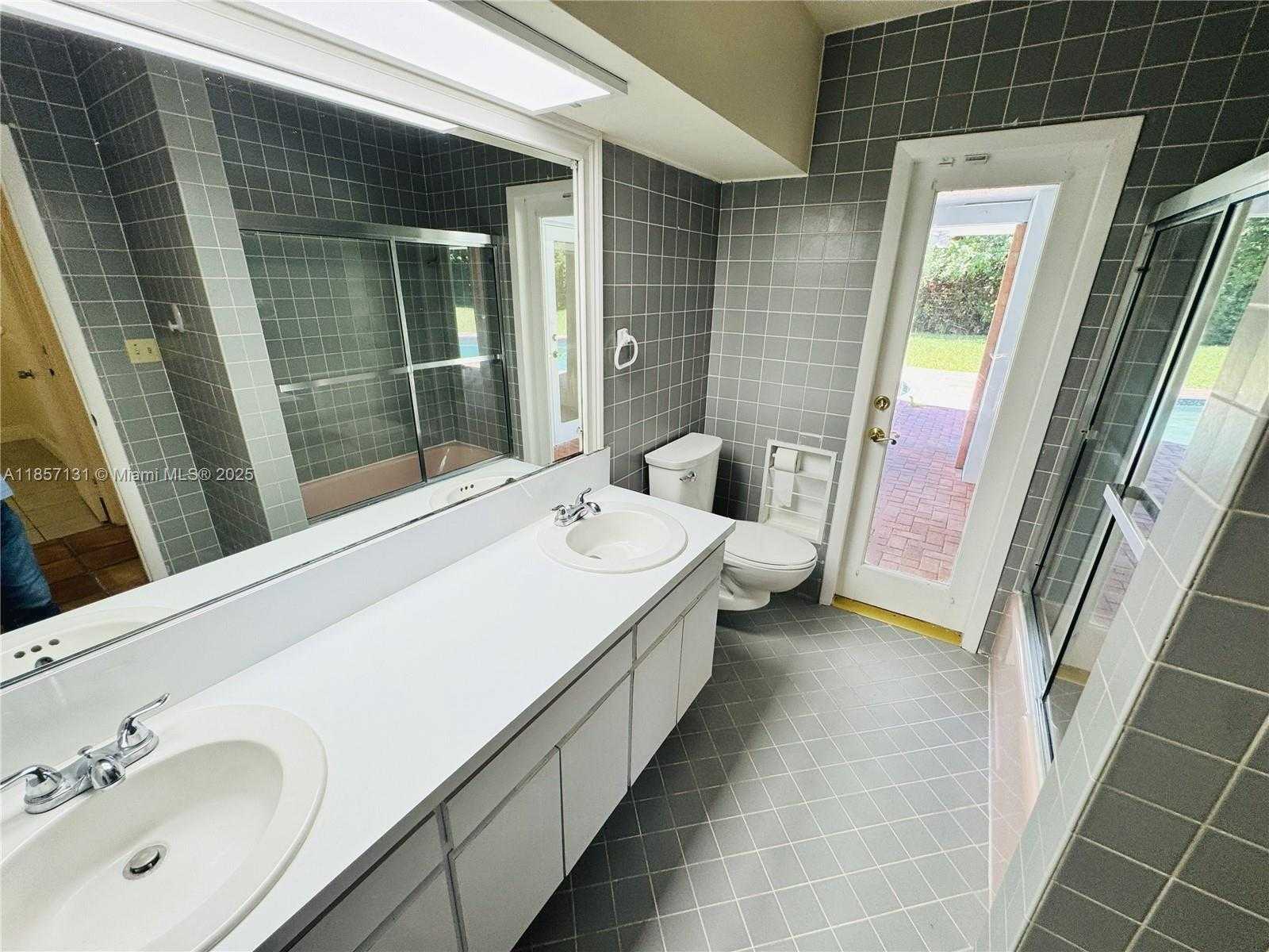 Small Image of 7485 SOUTH WEST 126TH ST, Pinecrest Number 23