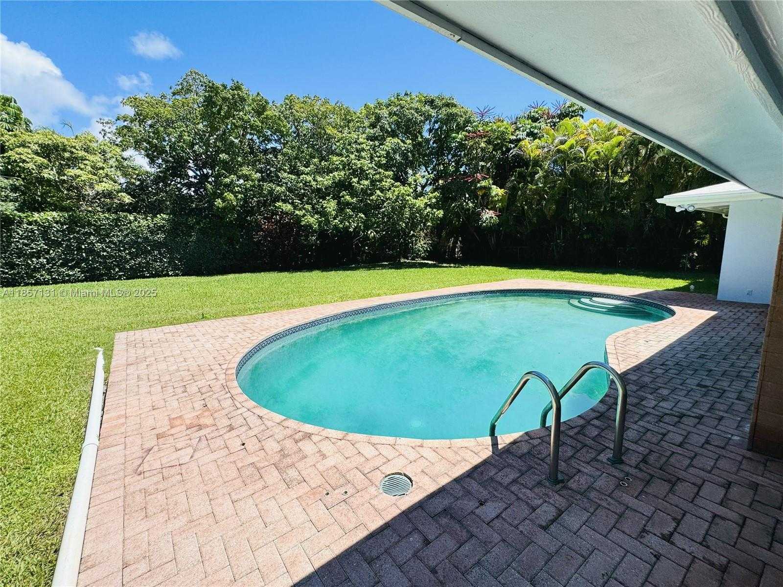 Small Image of 7485 SOUTH WEST 126TH ST, Pinecrest Number 29