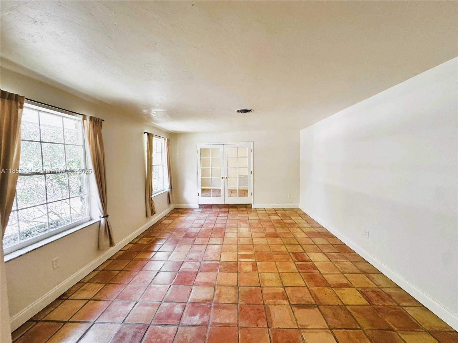 Small Image of 7485 SOUTH WEST 126TH ST, Pinecrest Number 9