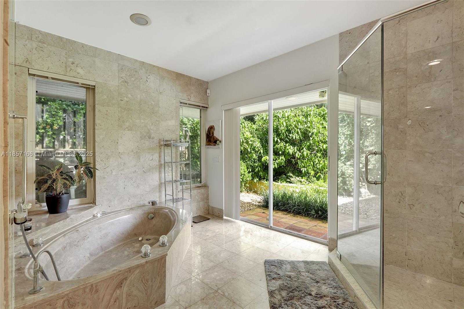 Small Image of 6255 SOUTH WEST 92ND ST, Pinecrest Number 13