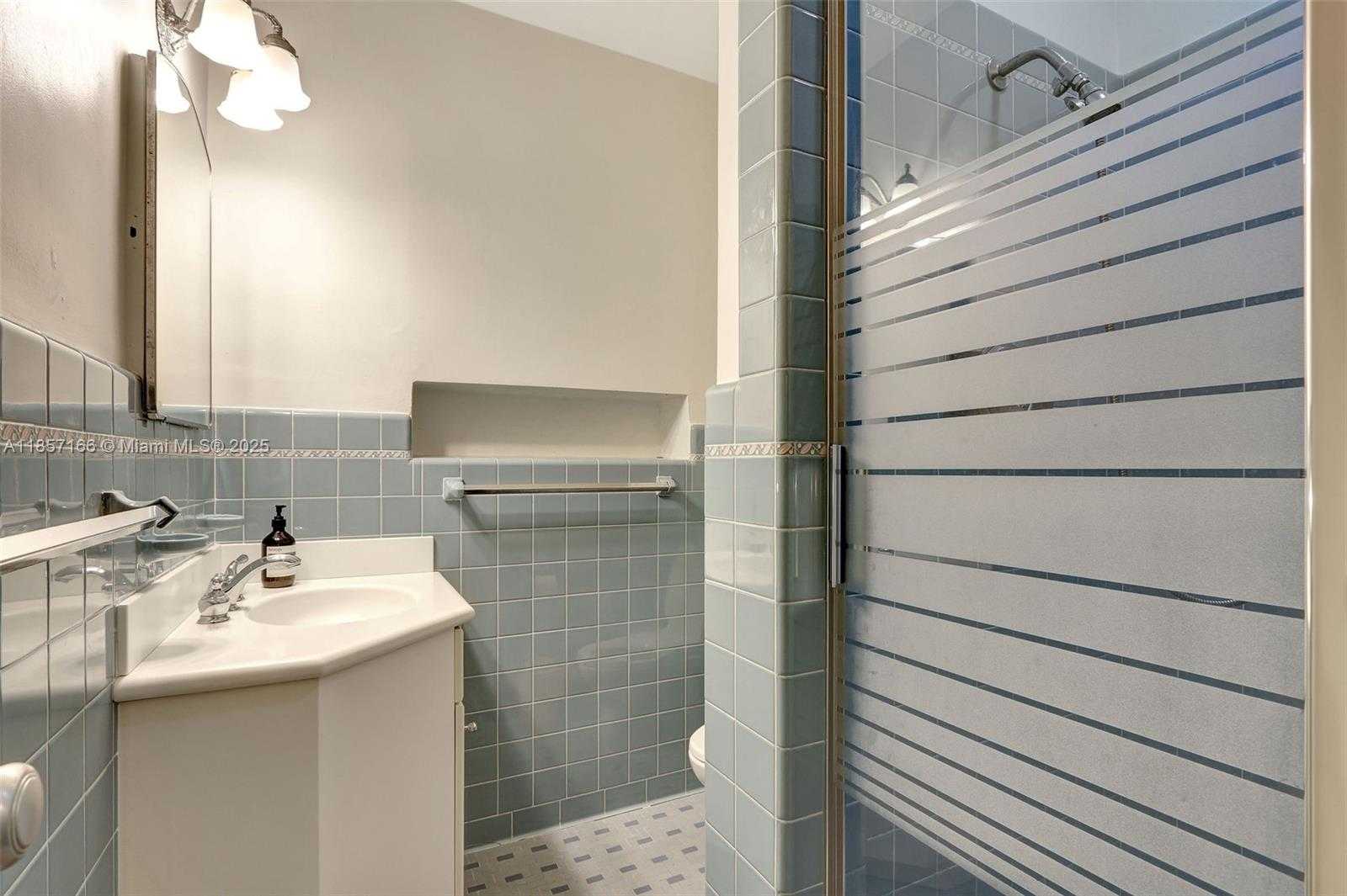 Small Image of 6255 SOUTH WEST 92ND ST, Pinecrest Number 16