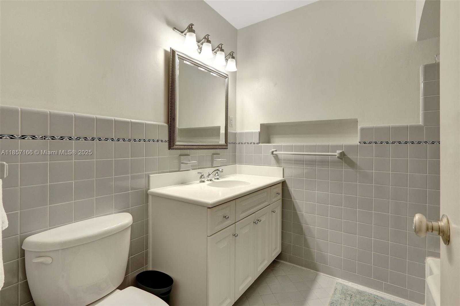 Small Image of 6255 SOUTH WEST 92ND ST, Pinecrest Number 19
