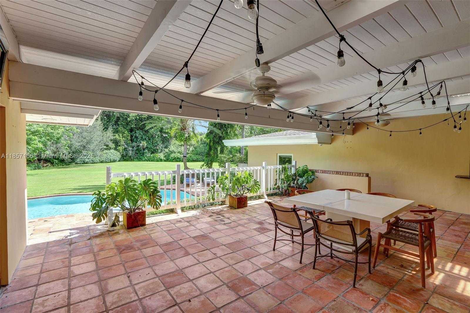 Small Image of 6255 SOUTH WEST 92ND ST, Pinecrest Number 22