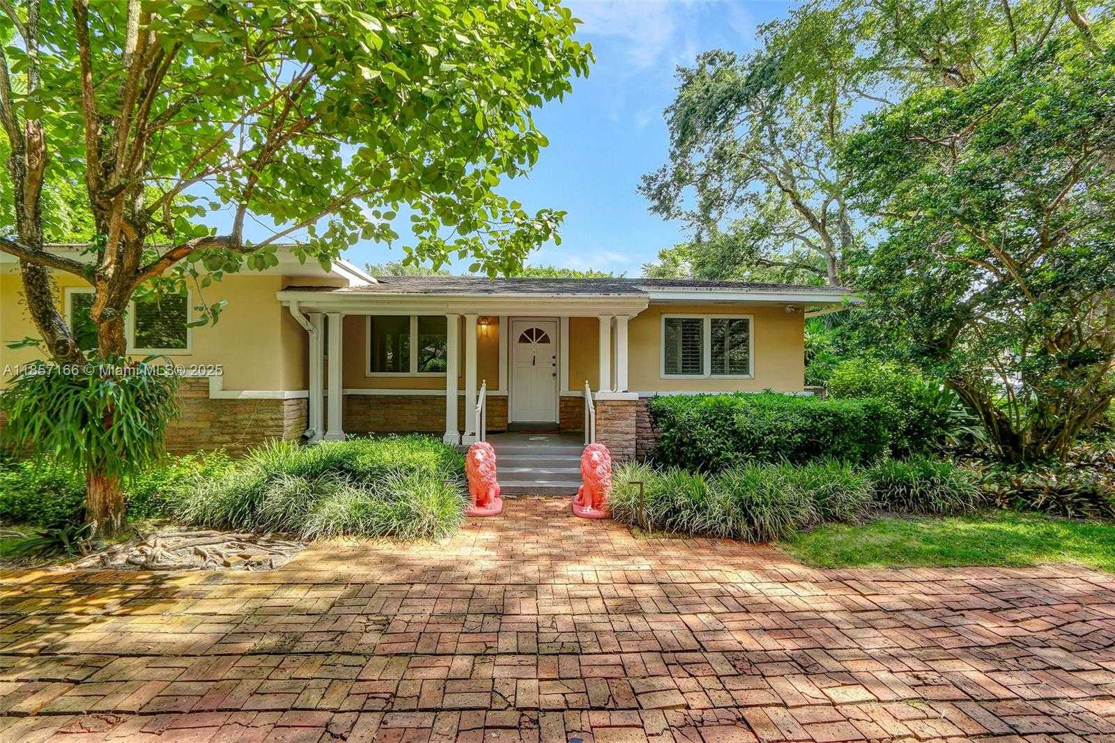 Small Image of 6255 SOUTH WEST 92ND ST, Pinecrest Number 4