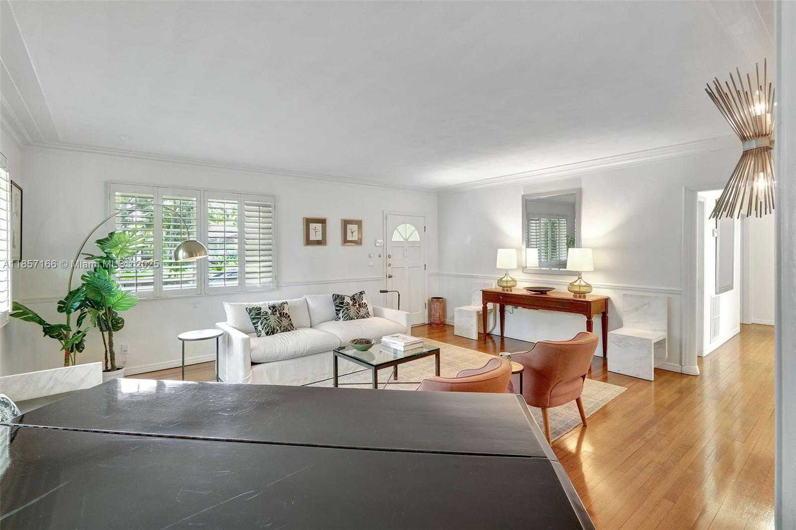 Small Image of 6255 SOUTH WEST 92ND ST, Pinecrest Number 6